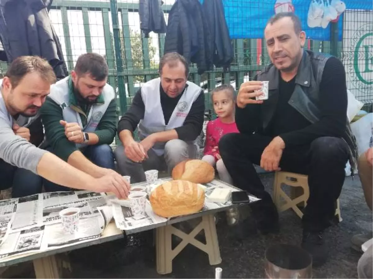 Haluk Levent, İşten Çıkarılan Cargill İşçileriyle Kahvaltı Yaptı