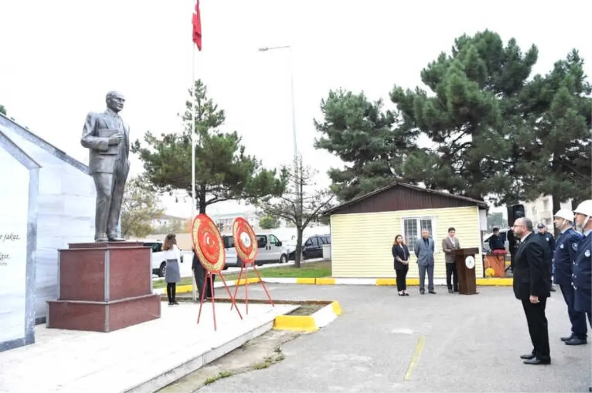 Kartepe\'de Atatürk Anıldı