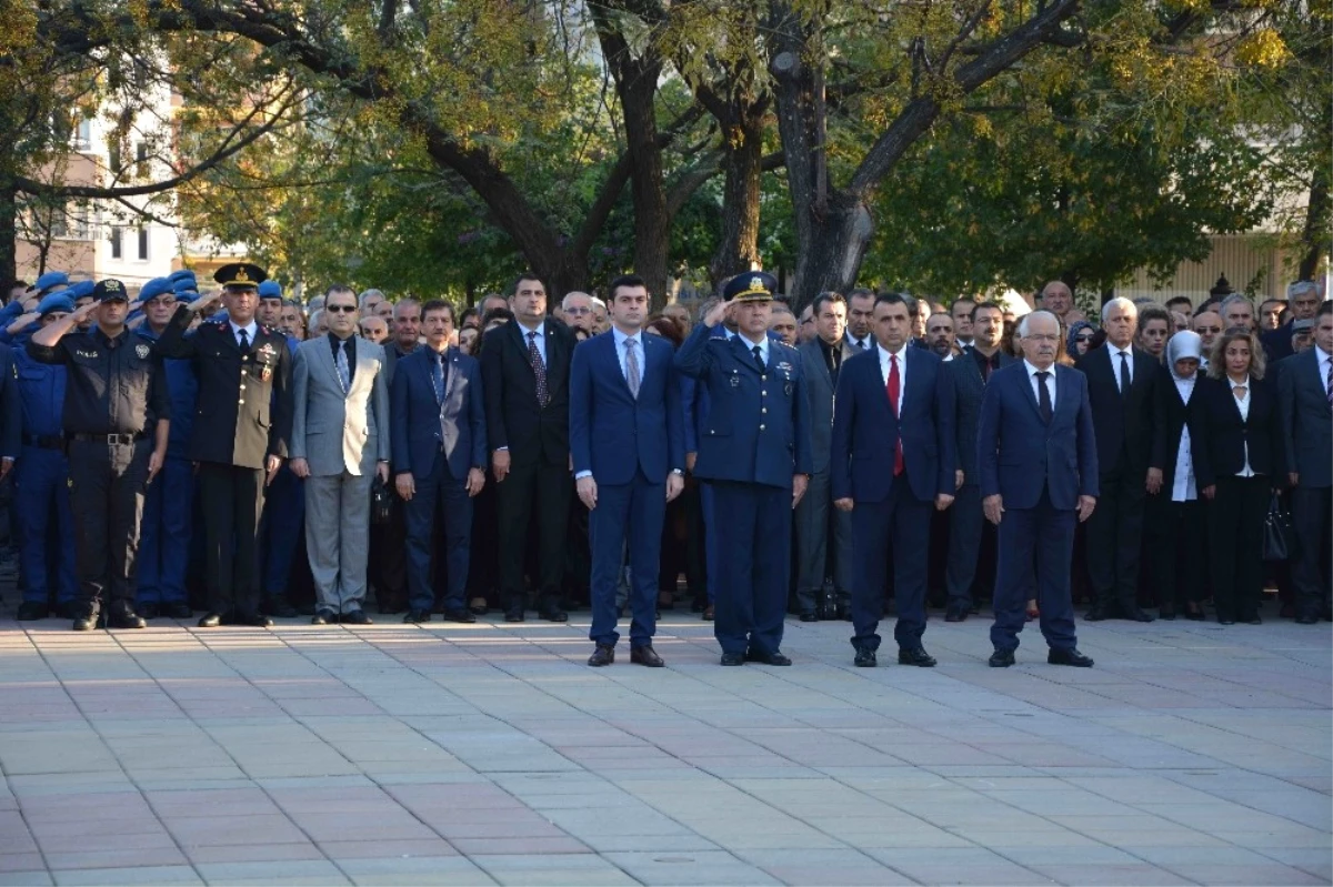 Ortaca\'da 10 Kasım Atatürk\'ü Anma Töreni