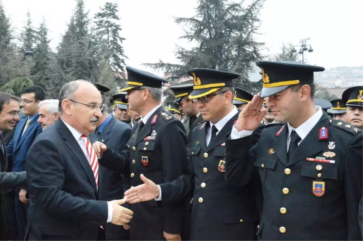 Siren Sesleri ile Kastamonu\'da Hayat İki Dakika Durdu