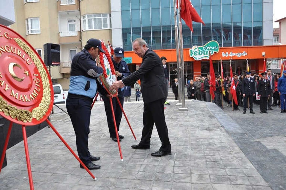 Sungurlu\'da Anma Programı Düzenlendi