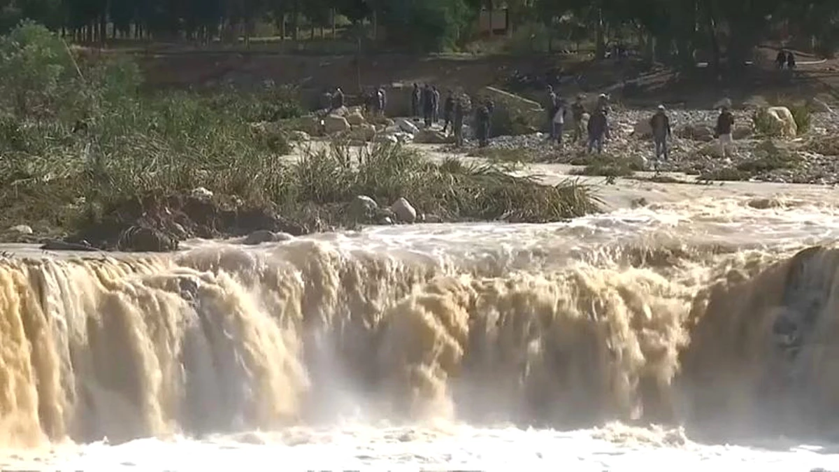 Ürdün\'de Sel Felaketi: Ölü ve Yaralılar Var