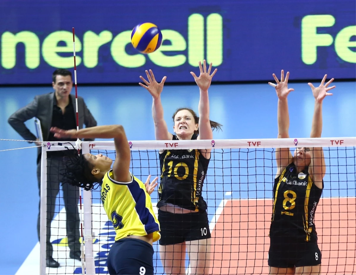 Vakıfbank F.bahçe\'yi 3-2\'yle Geçti