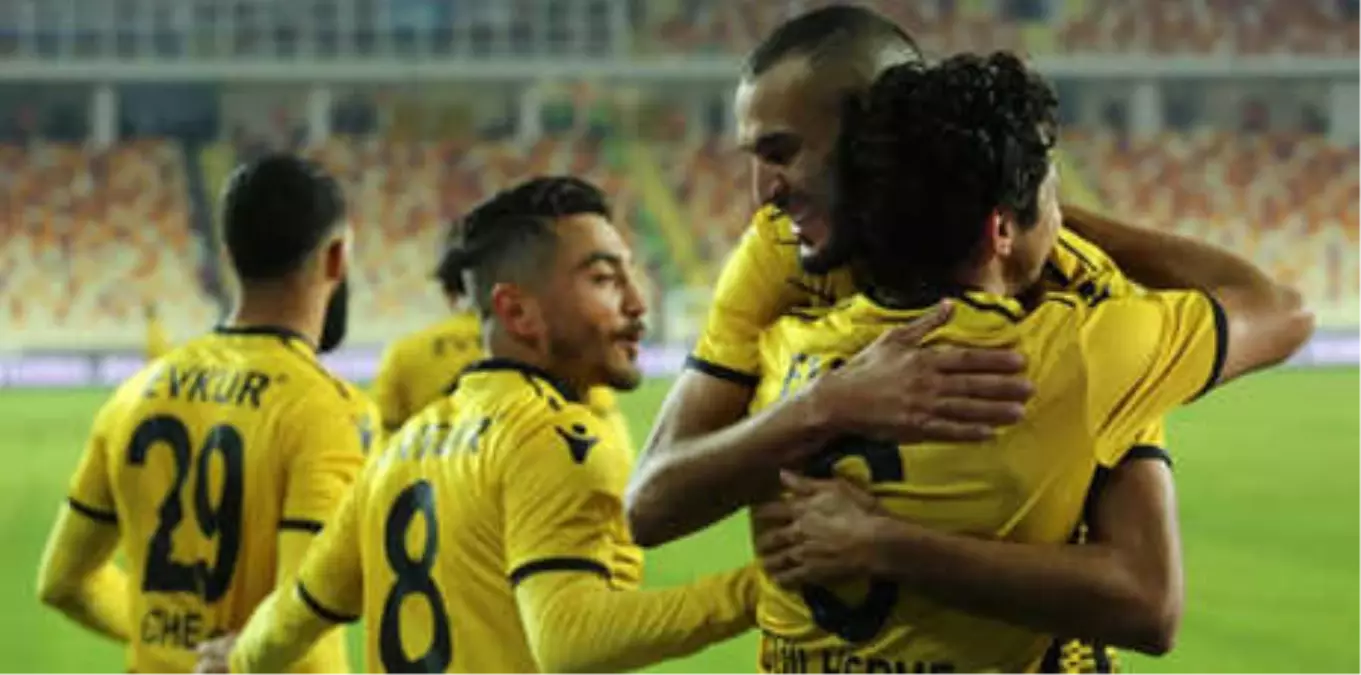 Yeni Malatyaspor Büyükleri Bir Bir Deviriyor!