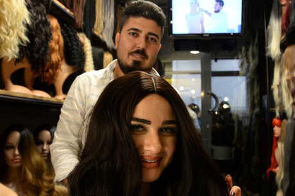 400 Kanser Hastası Kadına Peruk Hediye Ettiler