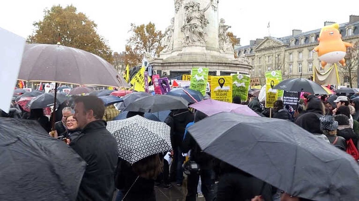 ABD Başkanı Trump, Paris\'te Protesto Edildi