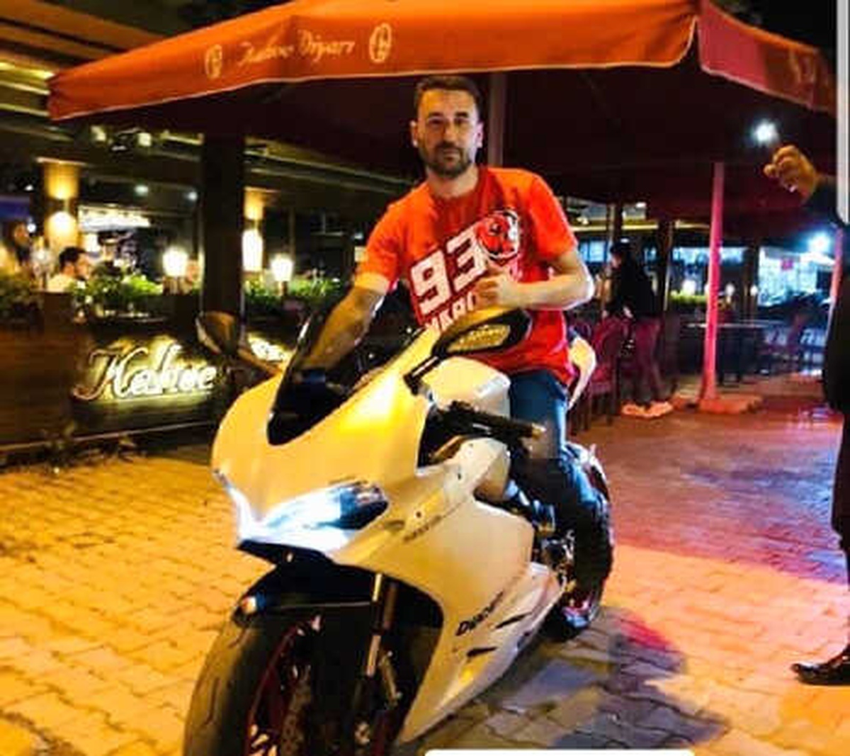 Arkadaşlarıyla Tura Çıkan Motosikletli Kazada Öldü