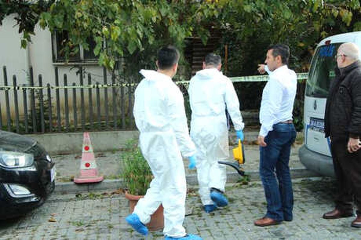 Beşiktaş\'ta Evinde Ölü Bulundu