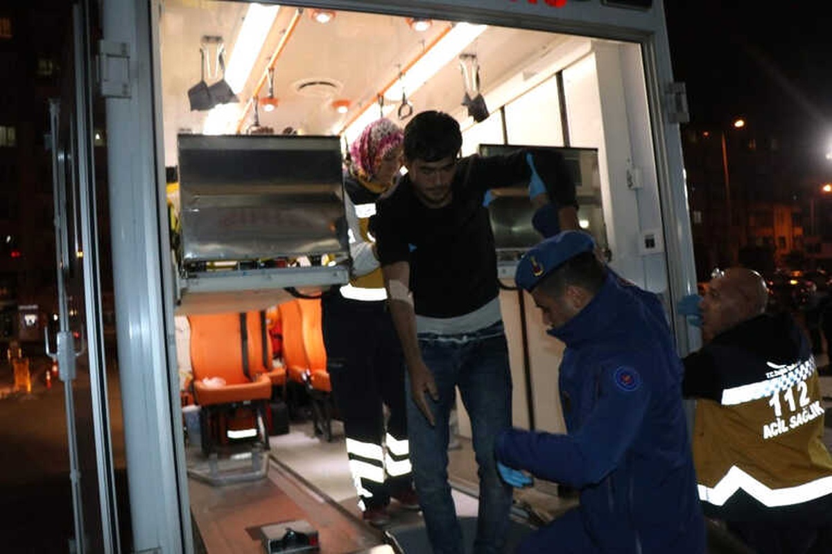 Geri Gönderme Merkezi\'nde 116 Göçmen Zehirlendi