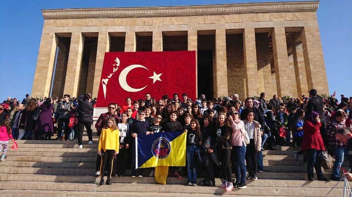 Gkv\'liler 10 Kasım\'da Anıtkabir\'de