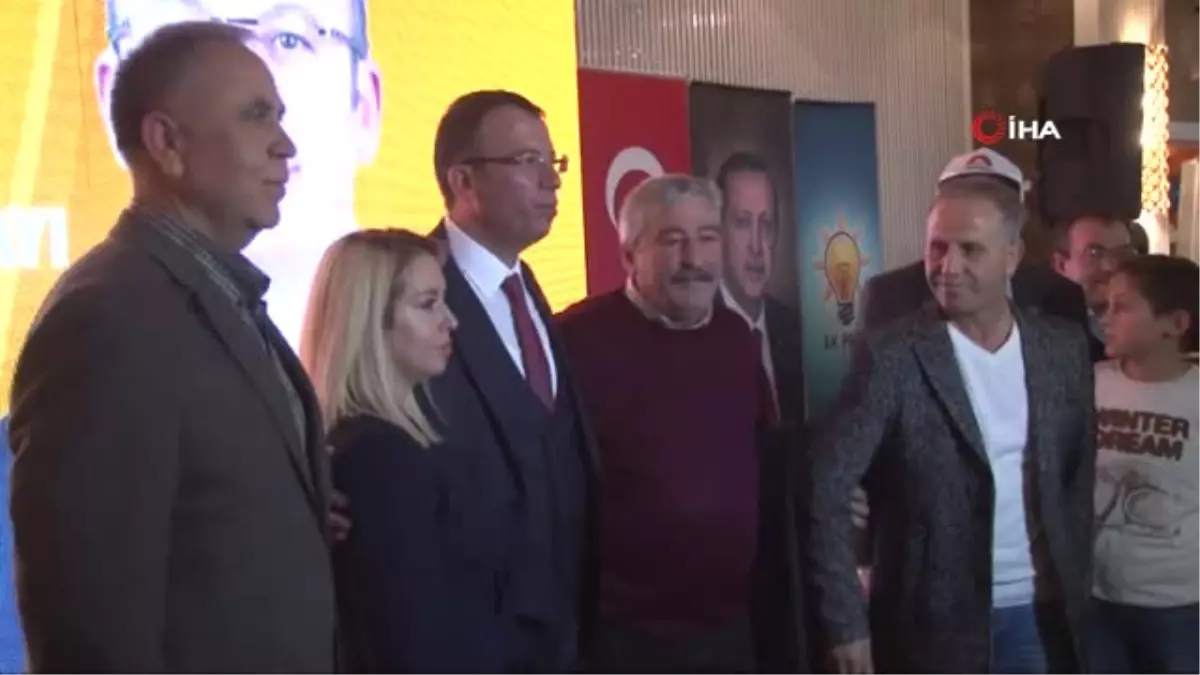 İş Adamı Sivri, AK Parti\'ten Tepebaşı Belediye Başkanlığı İçin Aday Adaylığını Açıkladı