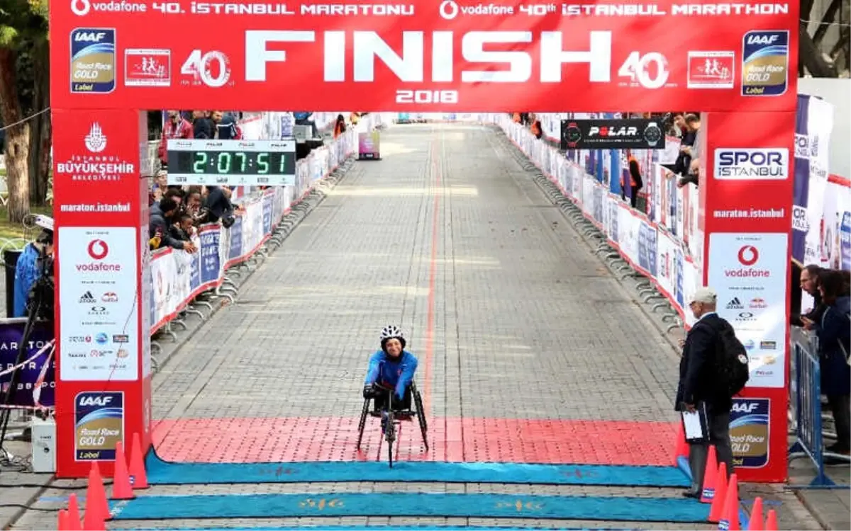 İstanbul Maratonu\'nda Tekerlekli Sandalyede Dereceye Girenler Belli Oldu