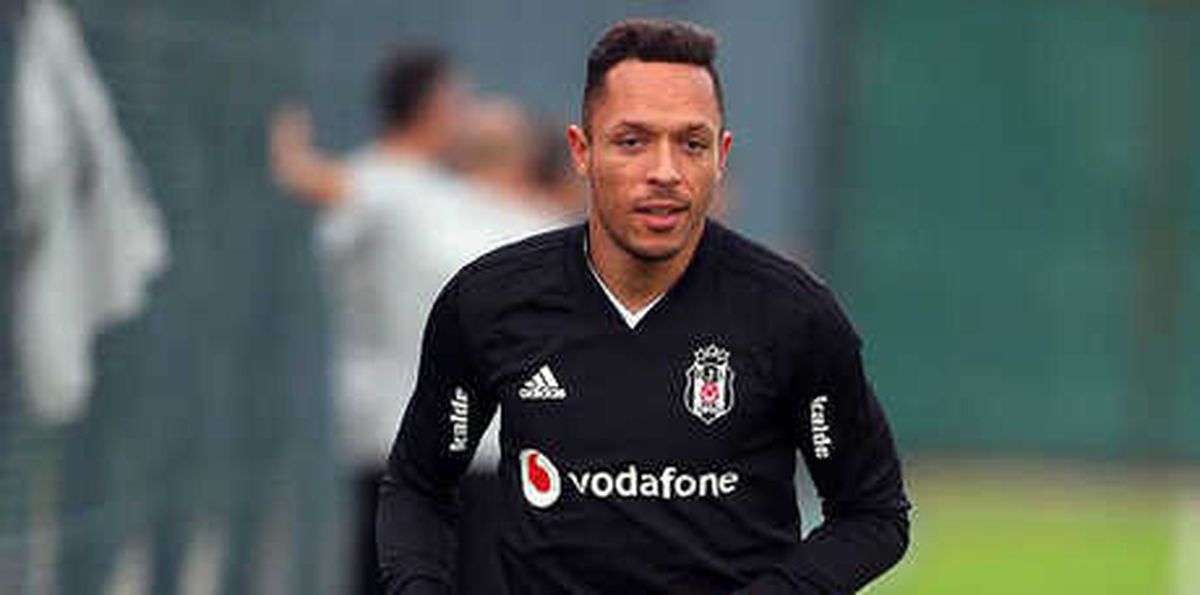 Japonya\'dan Adriano\'ya Talip Var