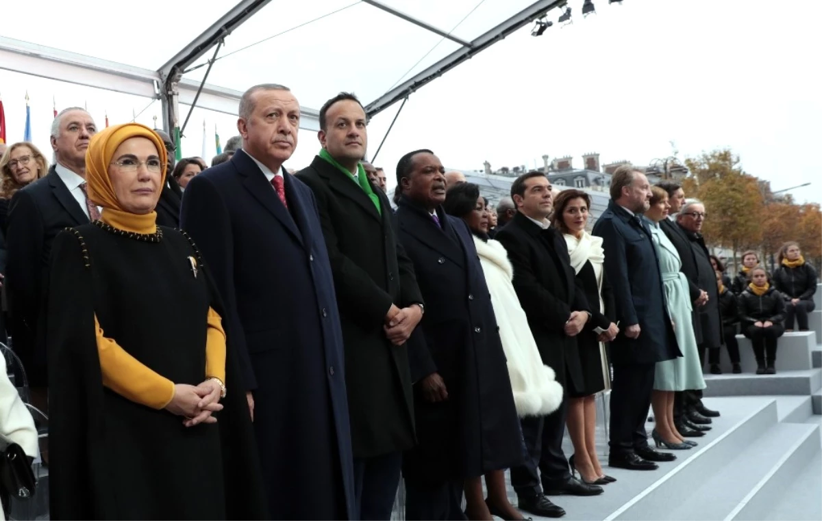 Liderler Birinci Dünya Savaşı Törenleri İçin Zafer Takı\'na Yürüdü