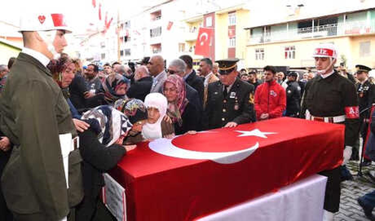 Şehit Er İbrahim Özkur, Muş\'ta Son Yolculuğuna Uğurlandı