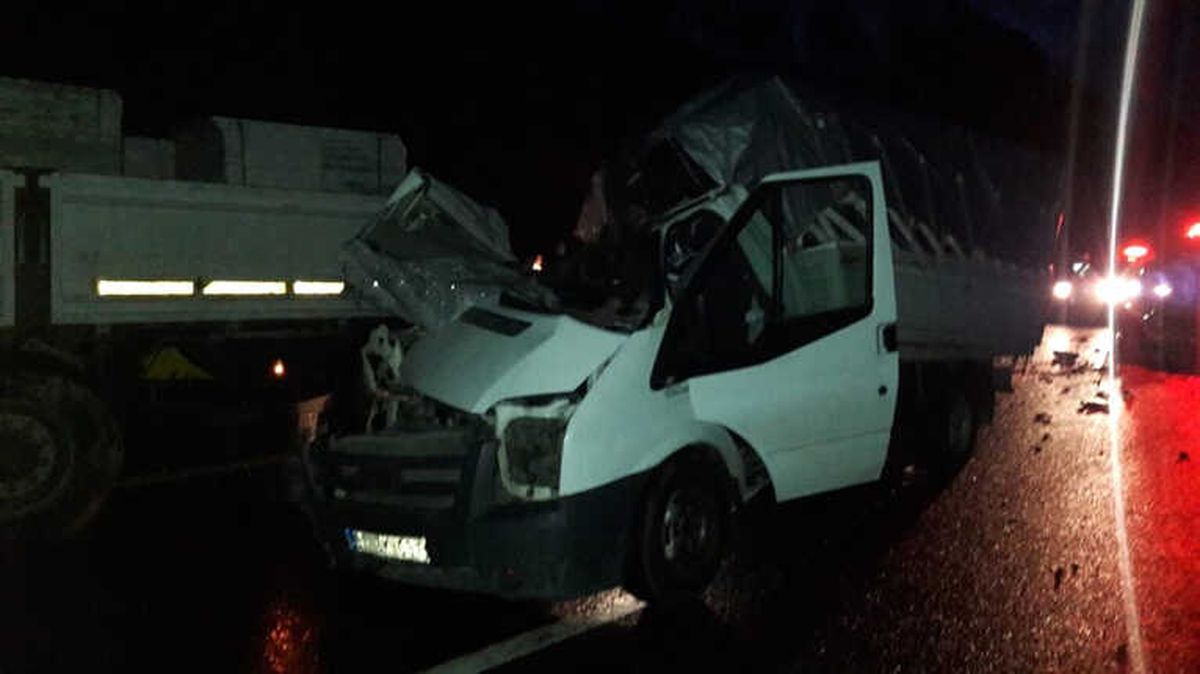 Tarsus\'ta Trafik Kazası: 2 Ölü