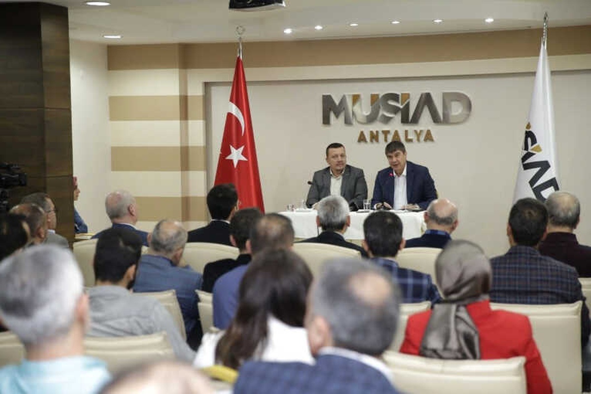 Türel, İş İnsanlarının Konuğu Oldu