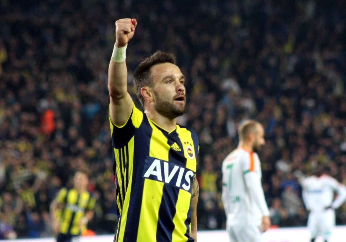 Valbuena\'ya Sevgi Seli