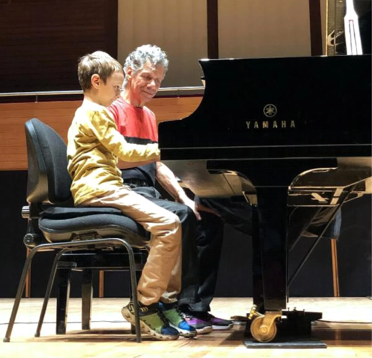 7 Yaşındaki İrfan, Caz Efsanesi Chick Corea ile Piyano Çaldı