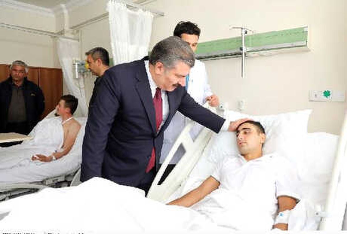 Bakan Koca\'dan Hakkari ve Şırnak\'ta Yaralanan Askerlere Ziyaret