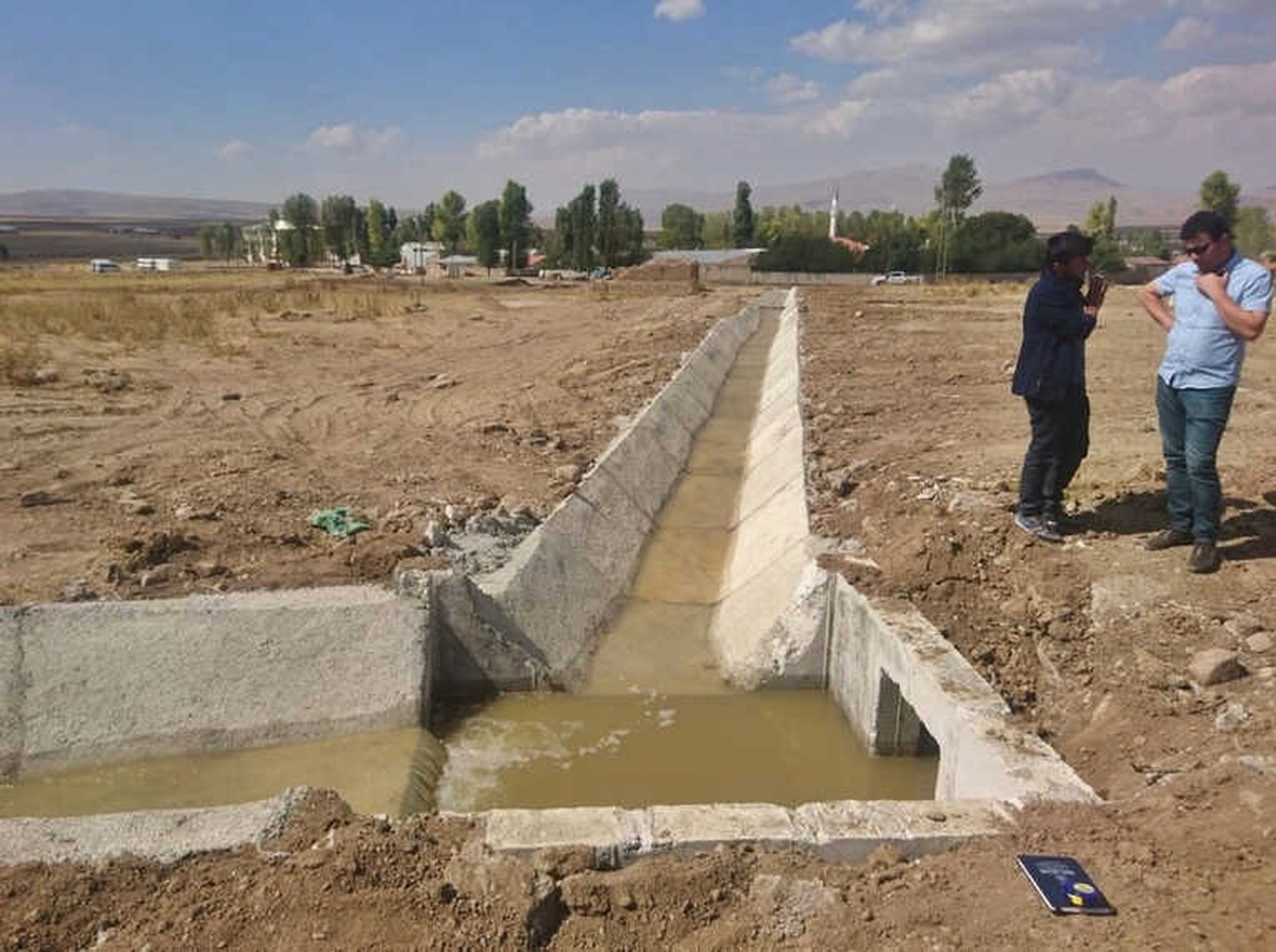 Dönerdere ve Emek\'te Susuz Arazi Kalmadı
