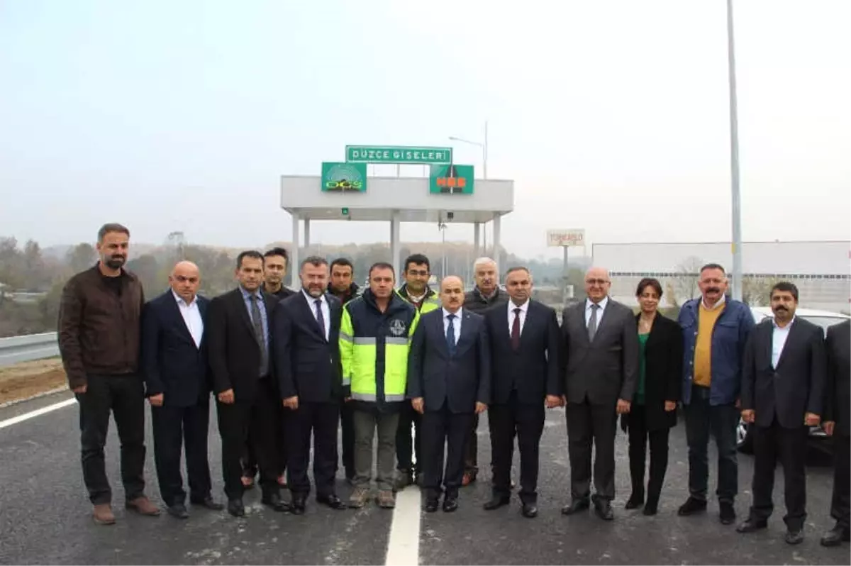 Düzce Tem Otoyolu Gişeleri Trafiğe Açıldı