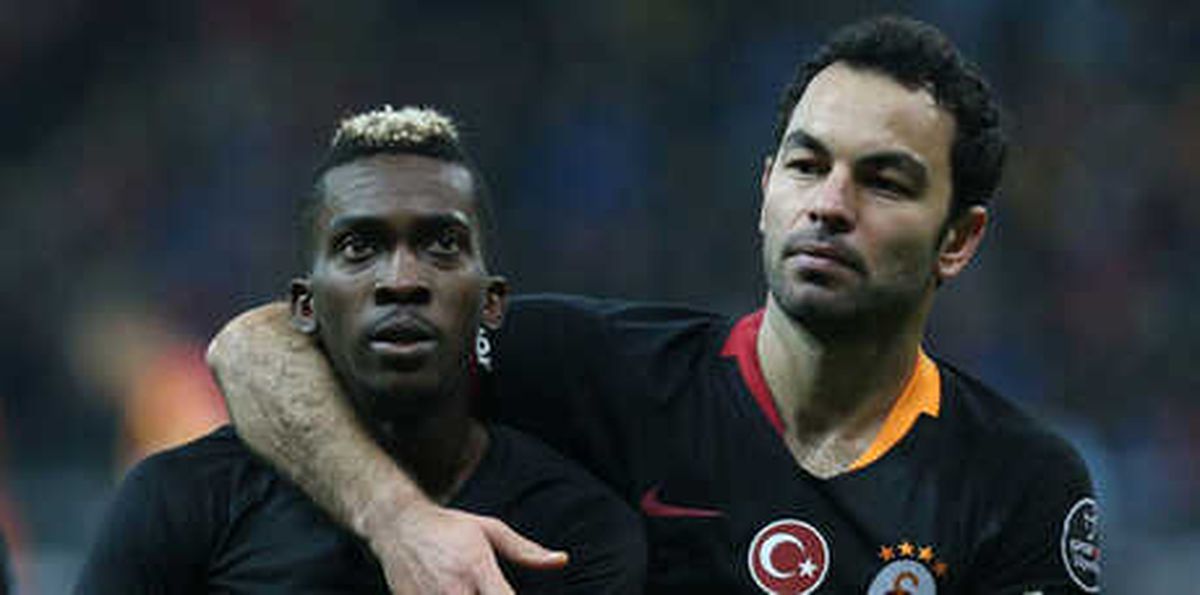 G.saray\'ın Onyekuru Çaresizliği