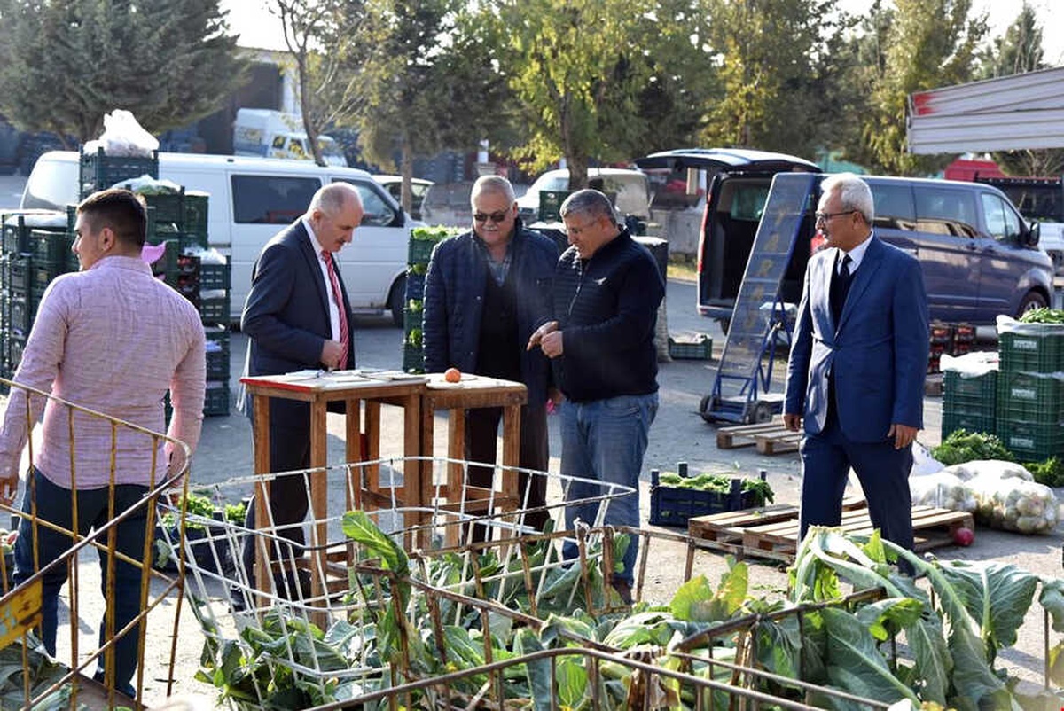 Karaman Valisi Meral, Hal Esnafını Ziyaret Etti