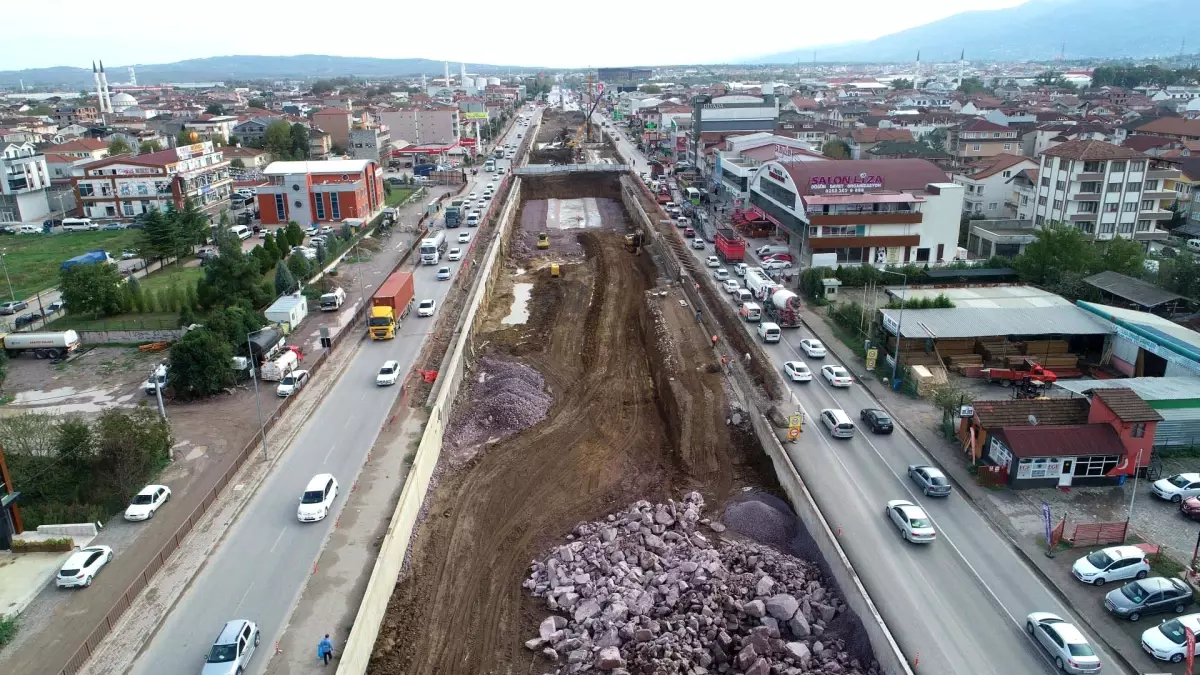 Köseköy Kavşağı\'nda Tünel Kazıları Bitmek Üzere