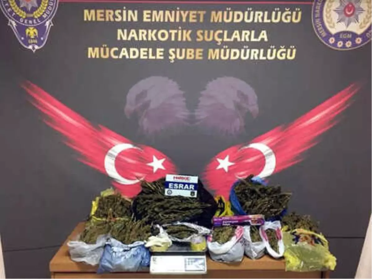 Mersin\'de 63 Kilo Esrara 3 Tutuklama