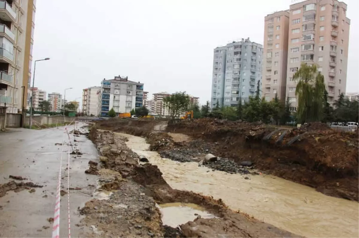 Samsun\'da Sağanak Derelerin Debisini Yükseltti