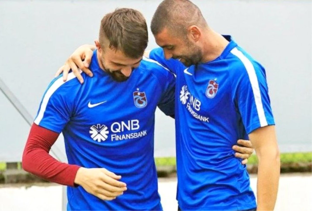 Trabzonspor, Onur Kıvrak ve Burak Yılmaz\'ı Kadro Dışı Bıraktı
