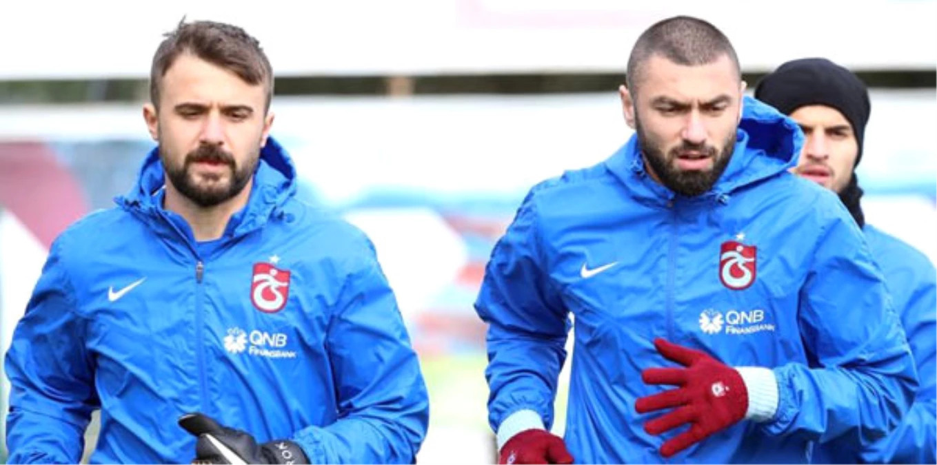 Trabzonspor\'da Onur Kıvrak ve Burak Yılmaz Süresiz Kadro Dışı Bırakıldı!