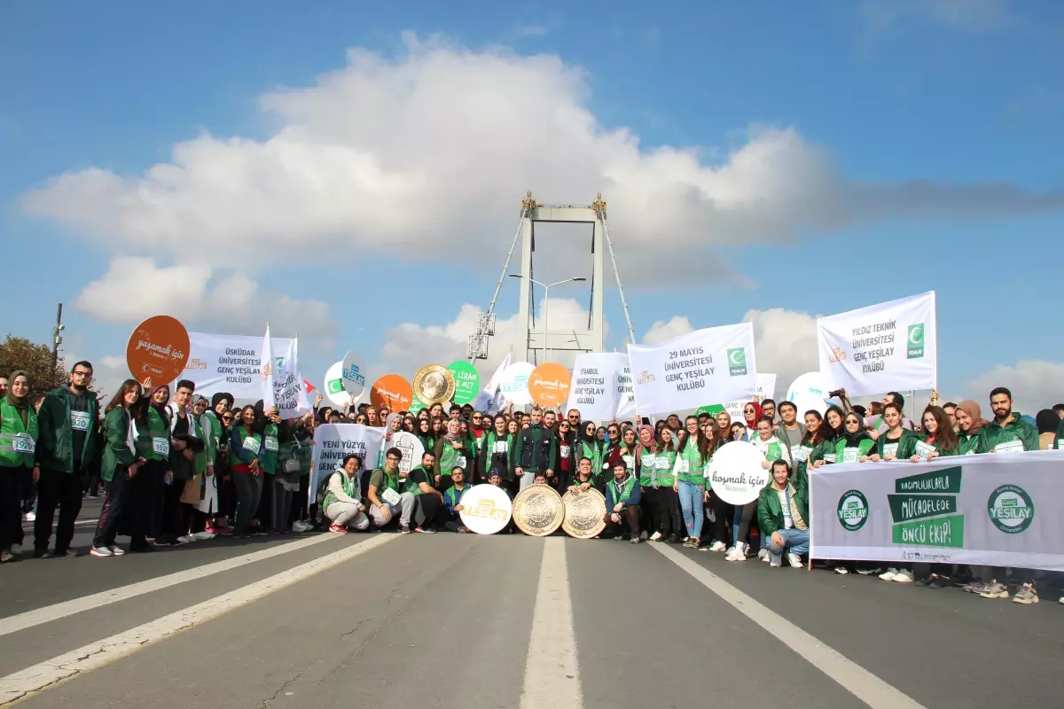 Tülin Şahin Yeşilay İçin İstanbul Maratonu\'nda Koştu