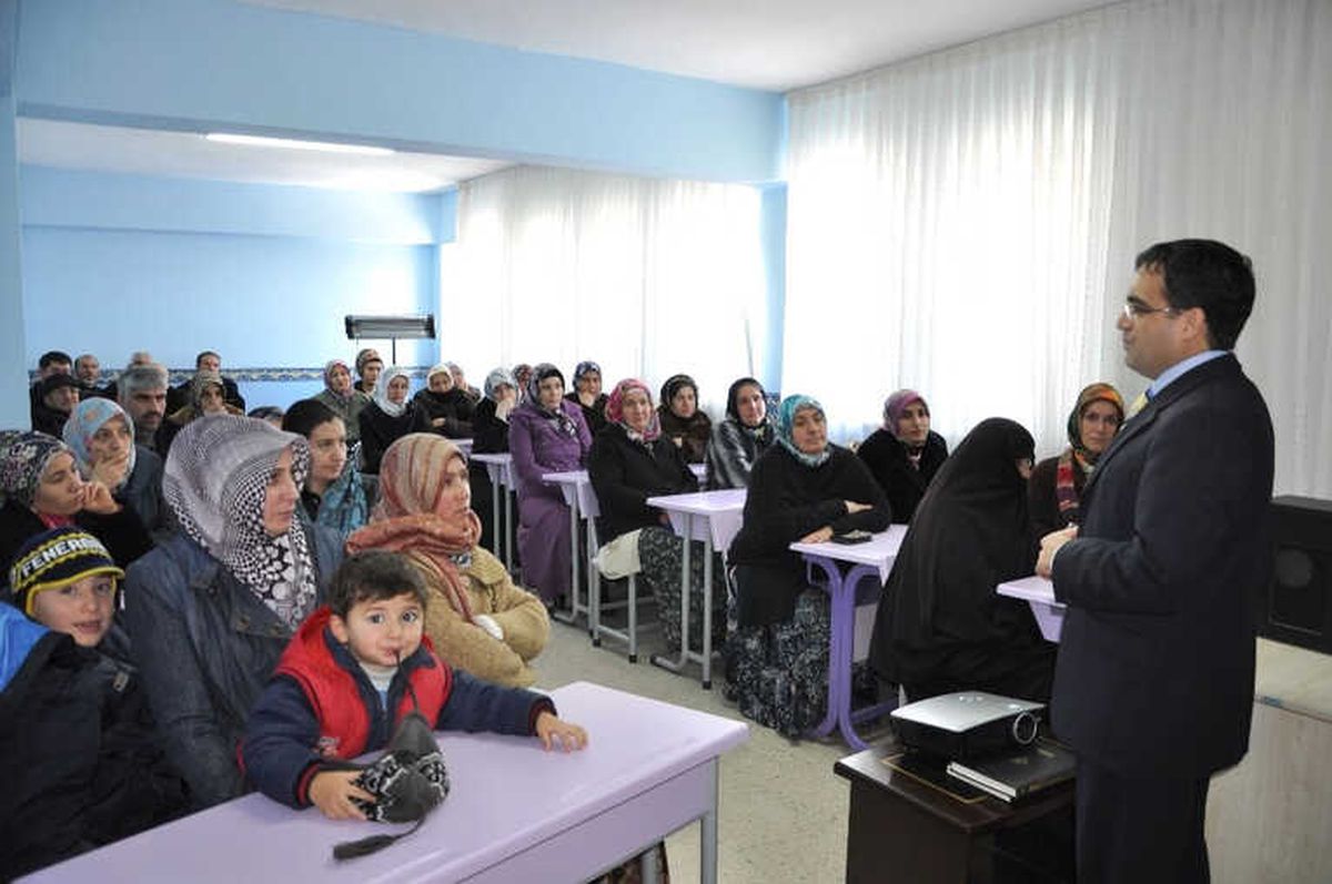 Aileye Eğitim ve Danışmanlık Desteği