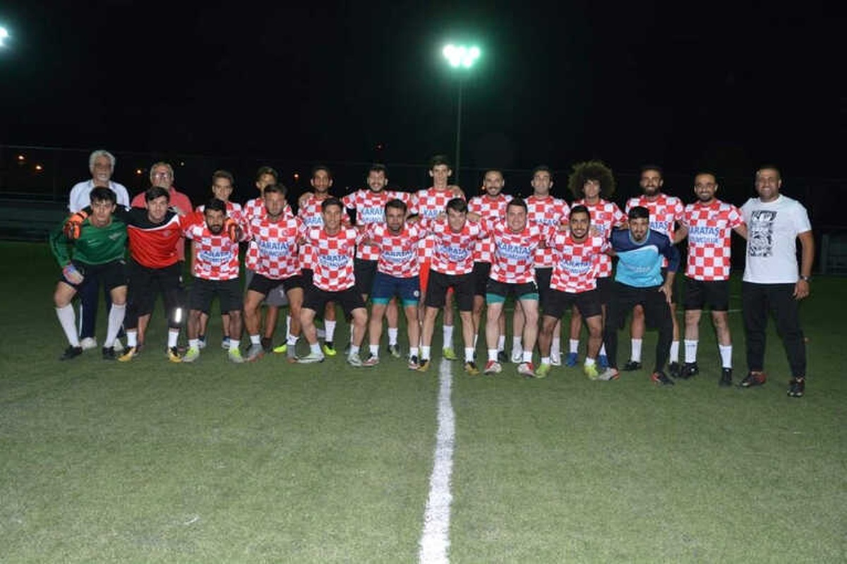 Aliağa\'nın Üç Futbol Kulübü Şampiyonluk İçin Mücadele Veriyor