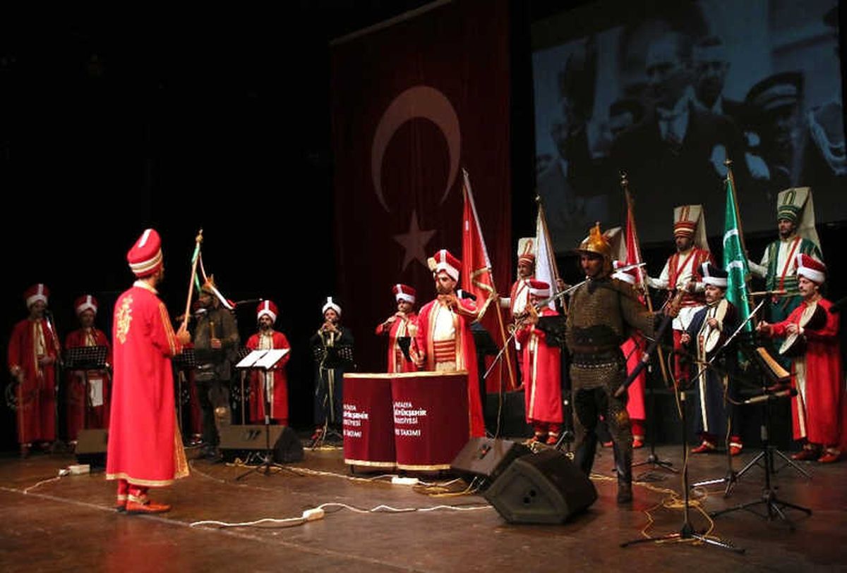 Atatürk Saygı Konseri ile Anıldı