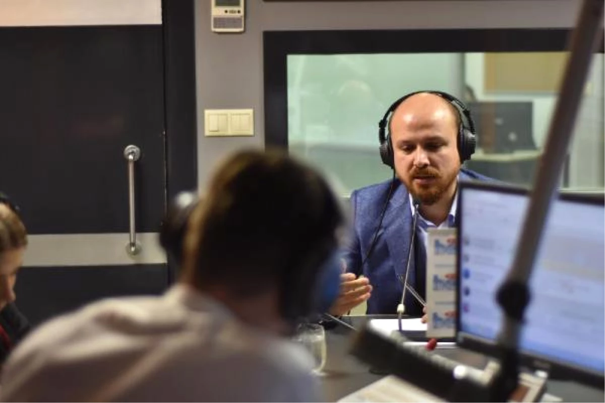 Bilal Erdoğan\'ın Katıldığı Radyo Programı, Seslendirdiği İtalyanca Şarkıyla Başladı