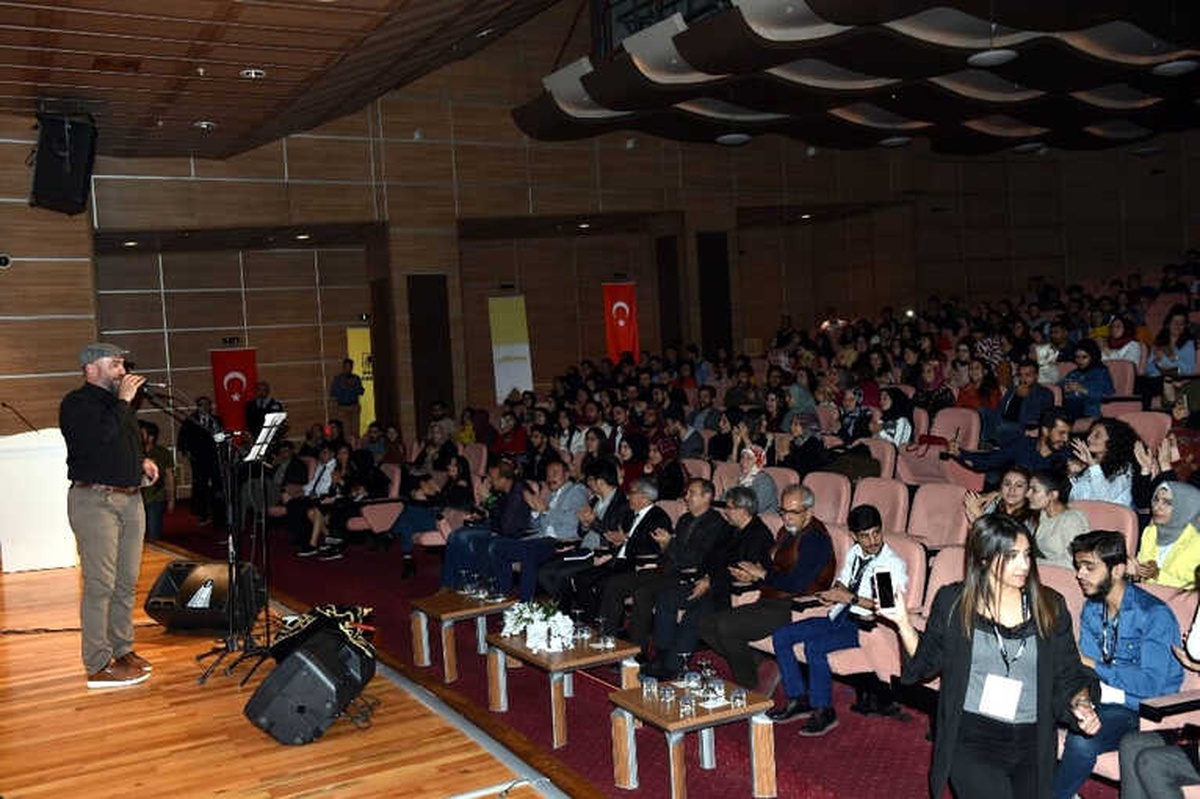 Dü Öğrencileri Köy Okullarına Umut Oluyor