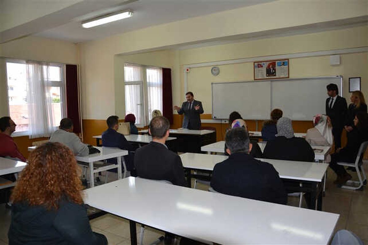 Edremit Milli Eğitim Müdürlüğünde Kapsayıcı Eğitim Seminerleri Devam Ediyor