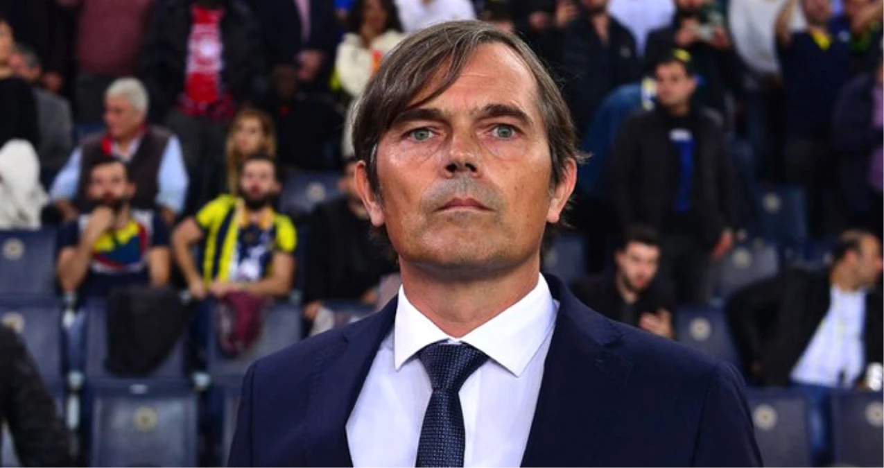 Fenerbahçe\'den Ayrılan Phillip Cocu, Süper Lig Takımlarına Kapıyı Kapatmadı