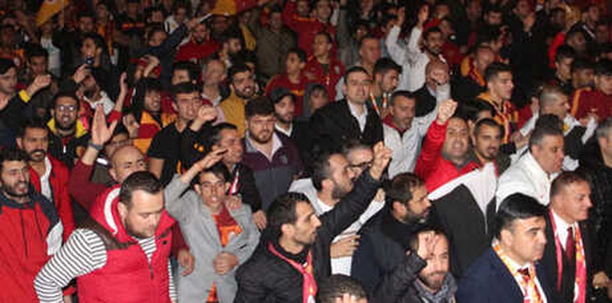 Galatasaray Taraftarından Protesto