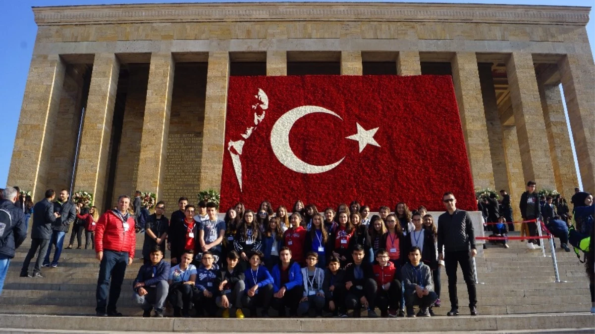 Kadir Has Ortaokulu Öğrencilerinden Ankara Gezisi