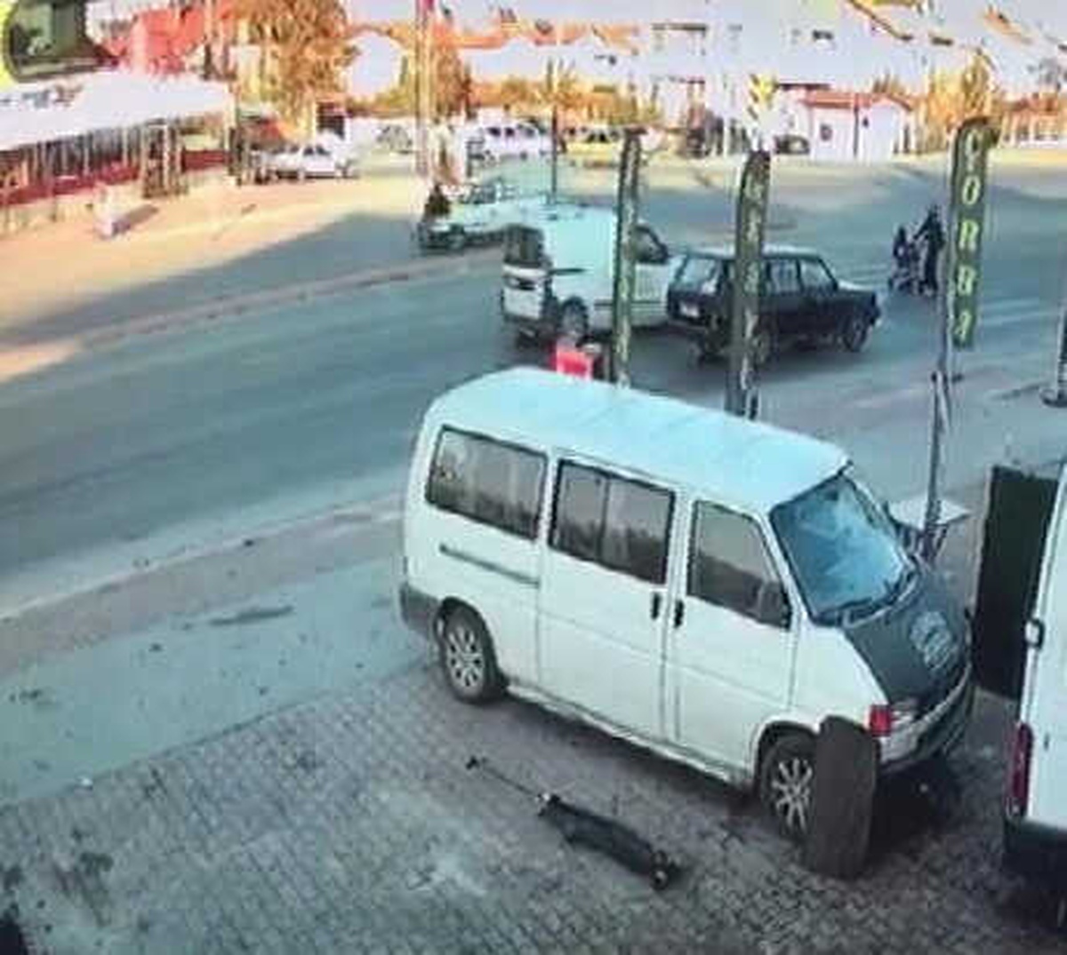 Kamyonetin Yaşlı Adama Çarpma Anı Kamerada