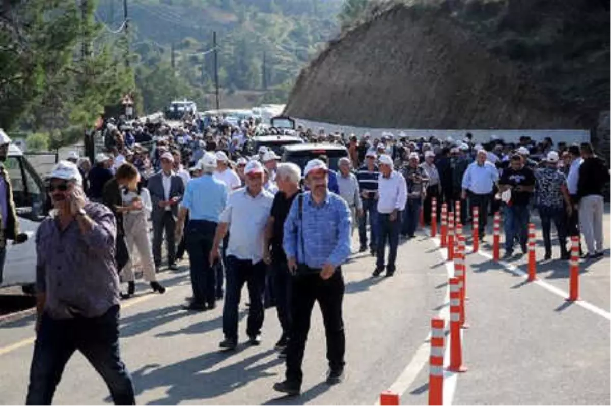 KKTC Dışişleri Bakanı:  Rumlar KKTC Vatandaşları Arasında Ayrımcılık Yapıyor