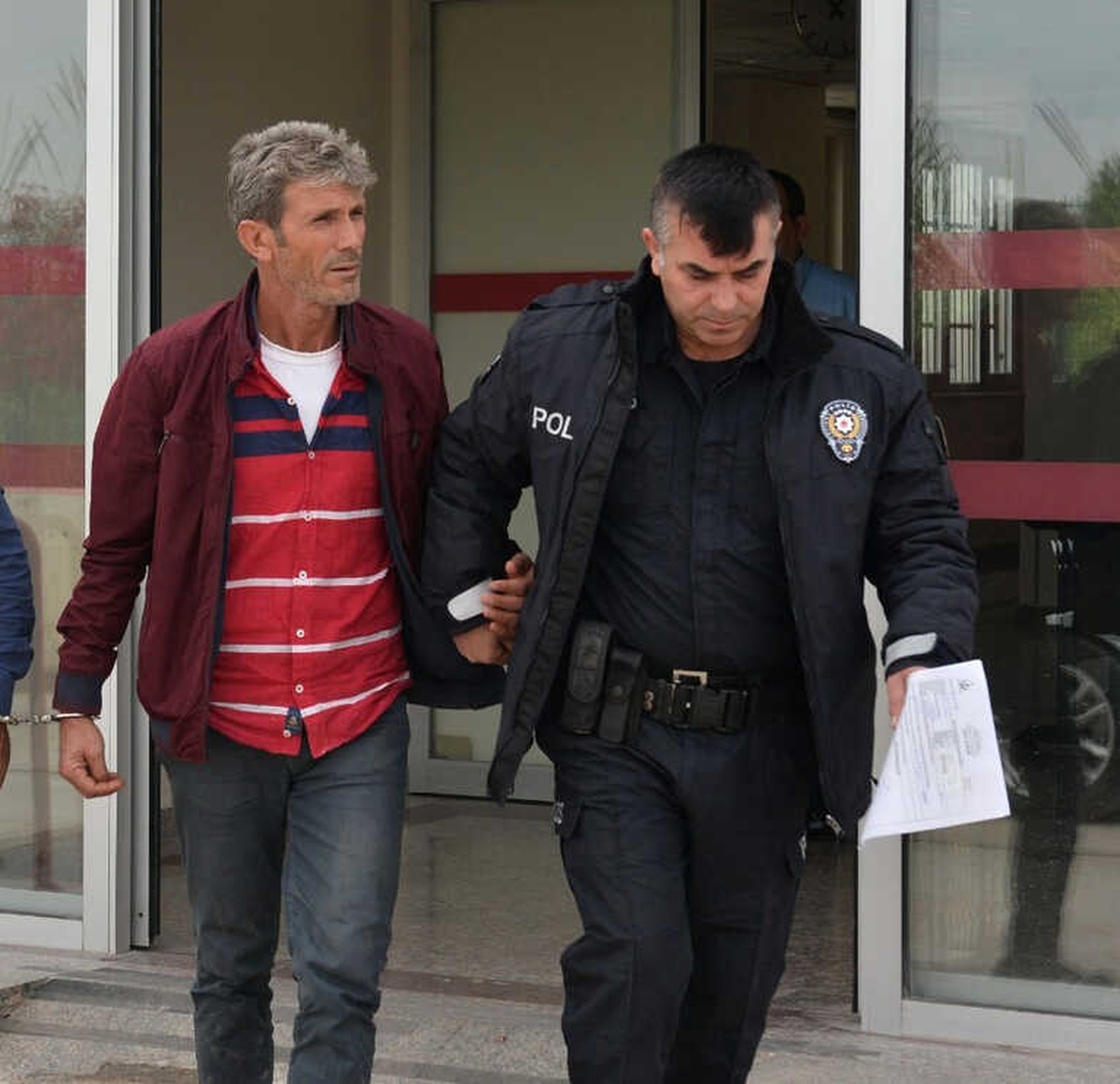 Posaların Altında Kalan Çocuk Yaşam Savaşı Veriyor