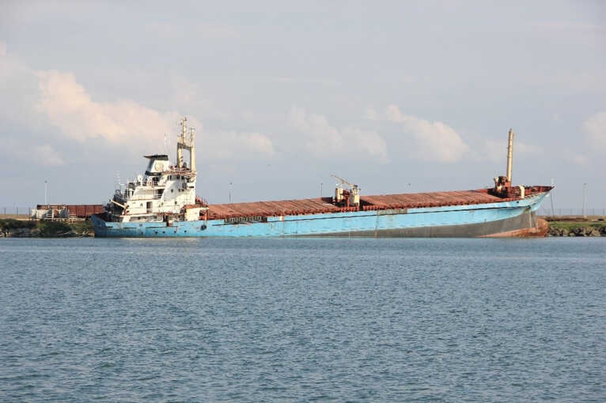 Samsun Limanı\'nda Bekletilen Gemi Aliağa\'ya Gönderilecek
