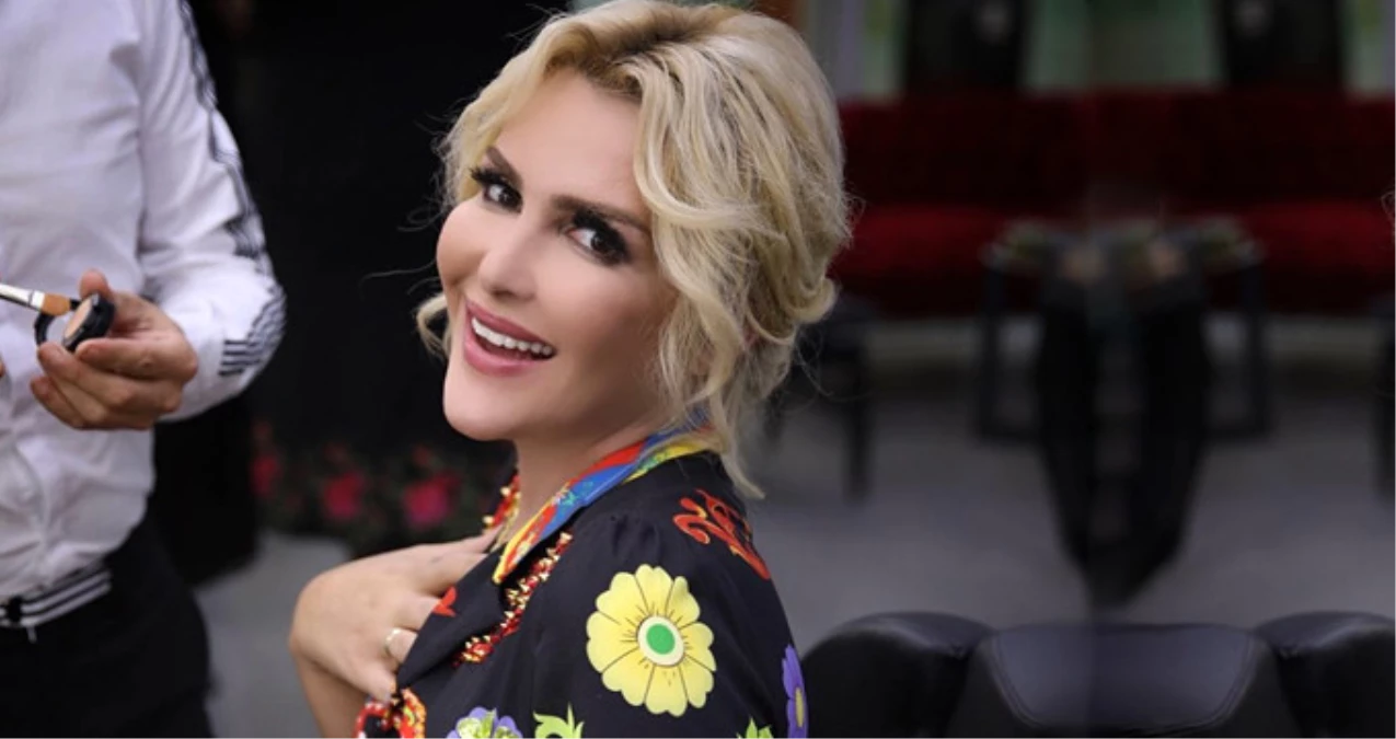 Selin Ciğerci\'nin "Evladın Olmayacak" Diyen Takipçisine Verdiği Cevap Yürekleri Burktu