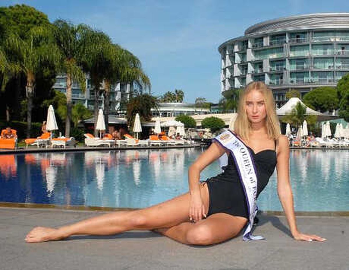 Ukraynalı Bikini Güzeli Lakymenko\'nun Tatil Tercihi Antalya