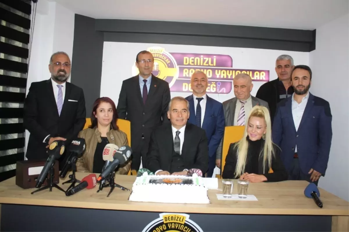 Denizli Radyo Yayıncılar Derneği Hizmet Binasını Açtı